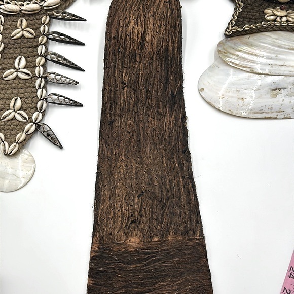 Vintage Papua New Guinea Ceremonial Seashell Collar Necklace Bundle - Picture 16 of 17